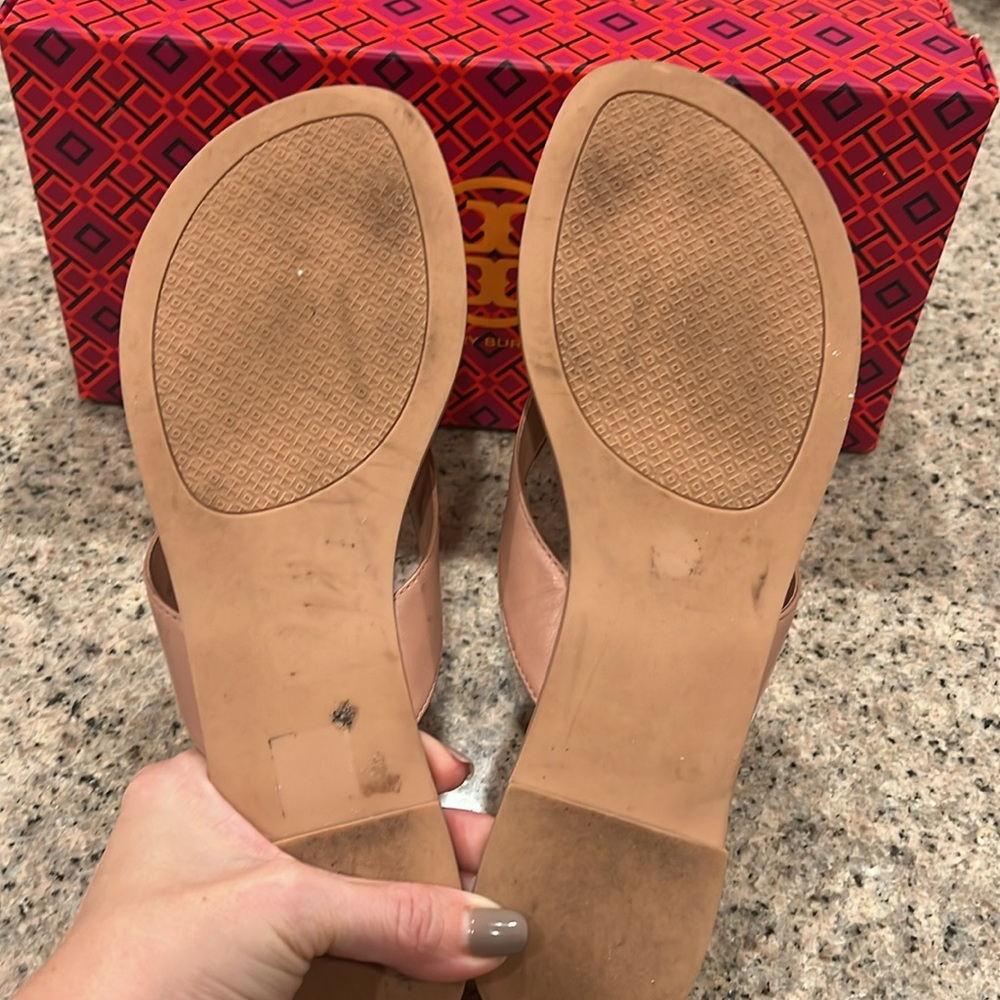 Tory Burch Monroe Thong Sandal - Picture 4 of 7
